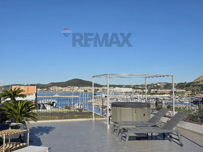 Appartamento in vendita a Pozzuoli - foto 1