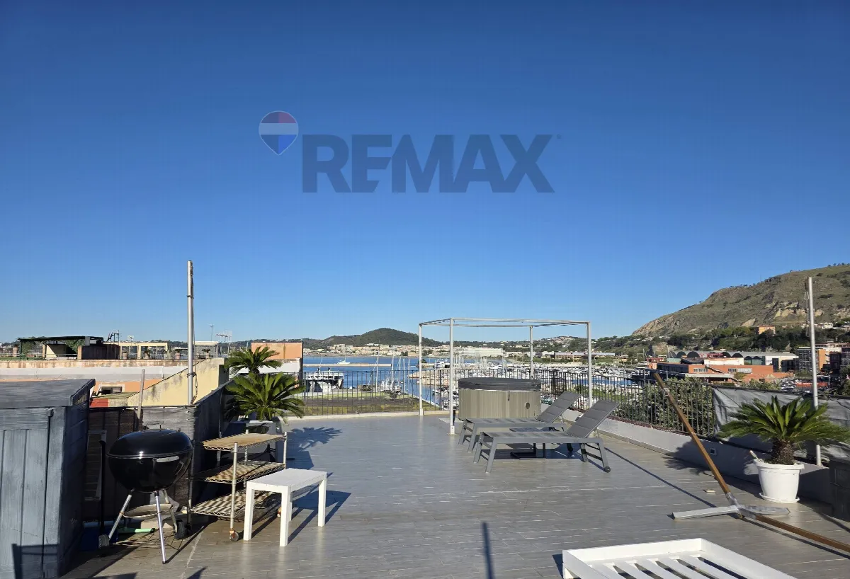 Appartamento in vendita a Pozzuoli - foto 2