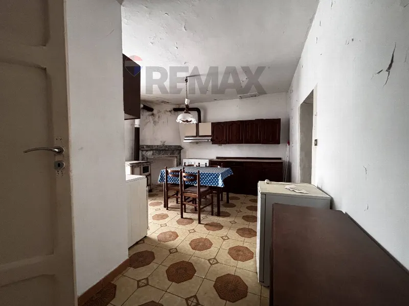 Casa Indipendente in vendita a Canistro - foto 1