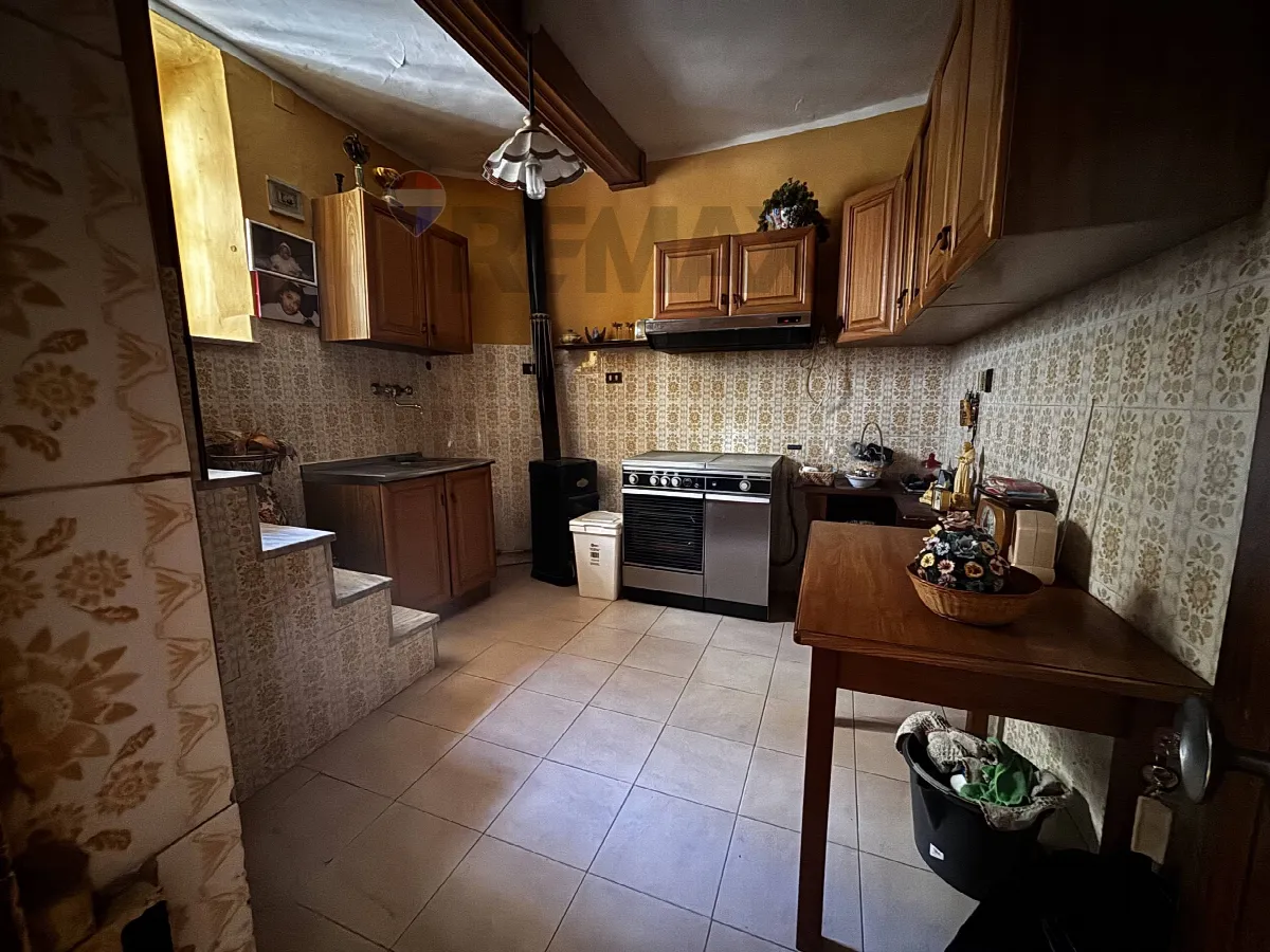 Casa Indipendente in vendita a Canistro - foto 2