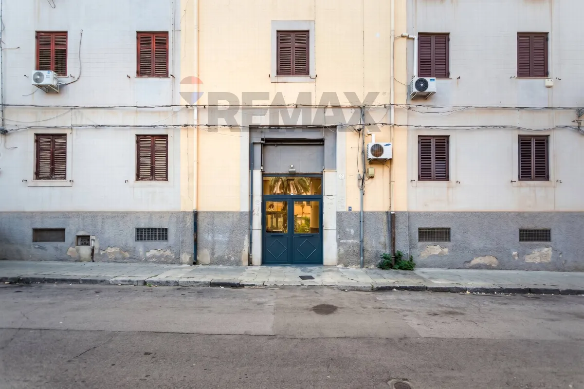 Appartamento in vendita a Palermo, Centro Storico - foto 2