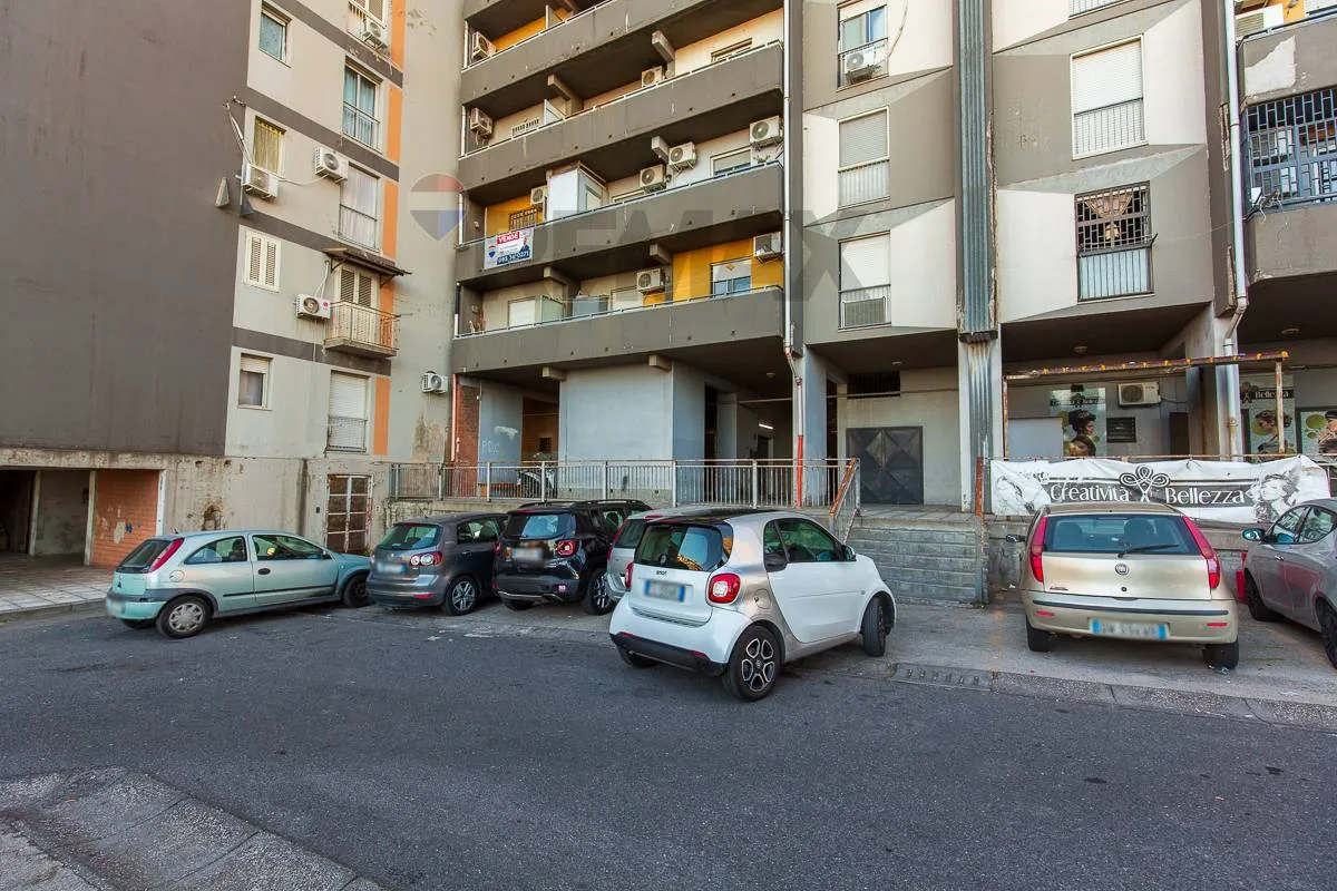 Appartamento in vendita a Catania, Librino, Sant'agata, Zona Industriale - foto 2