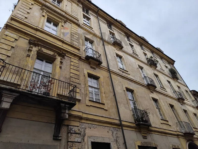 Appartamento in vendita a Torino, Centro - foto 1