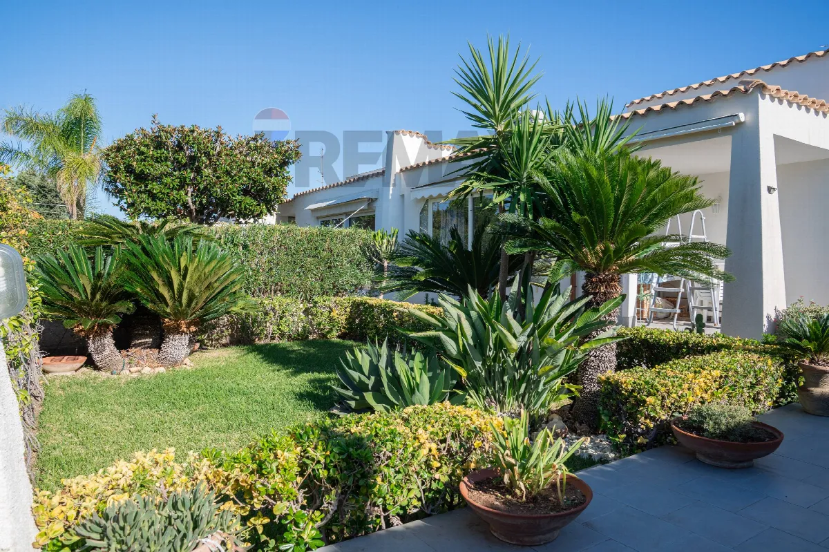 Casa Indipendente in vendita a Siracusa, Arenella, Ognina, Fontane Bianche - foto 2