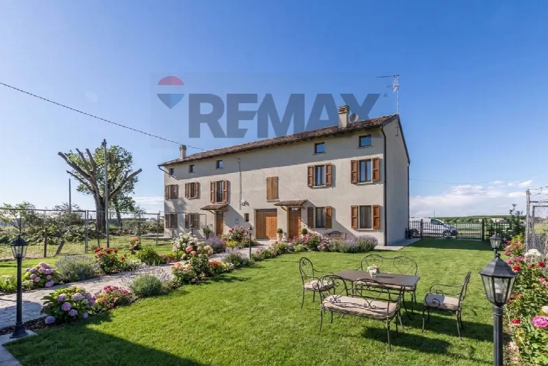 Casa Indipendente in vendita a Brescello - foto 1