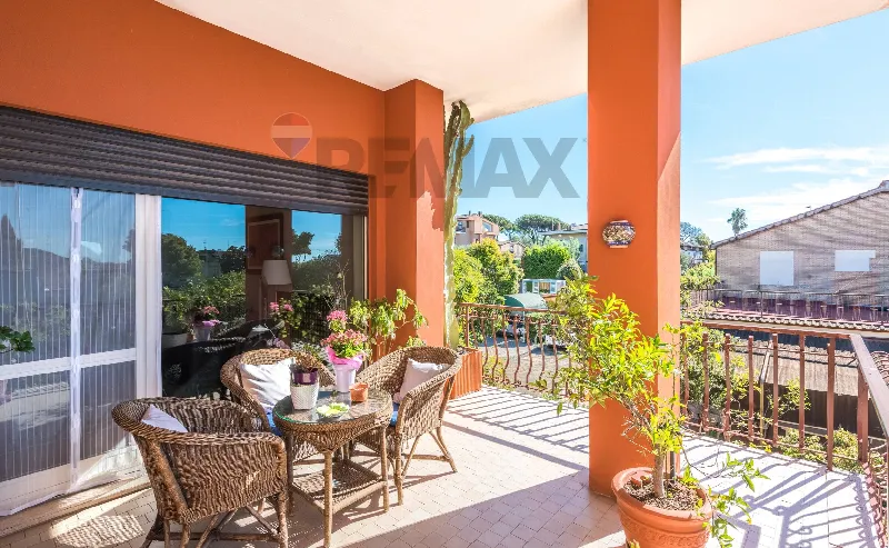 Appartamento in vendita a Roma, Axa, Casal Palocco, Infernetto - foto 1