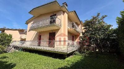 Villa in vendita a Sirignano - foto 2