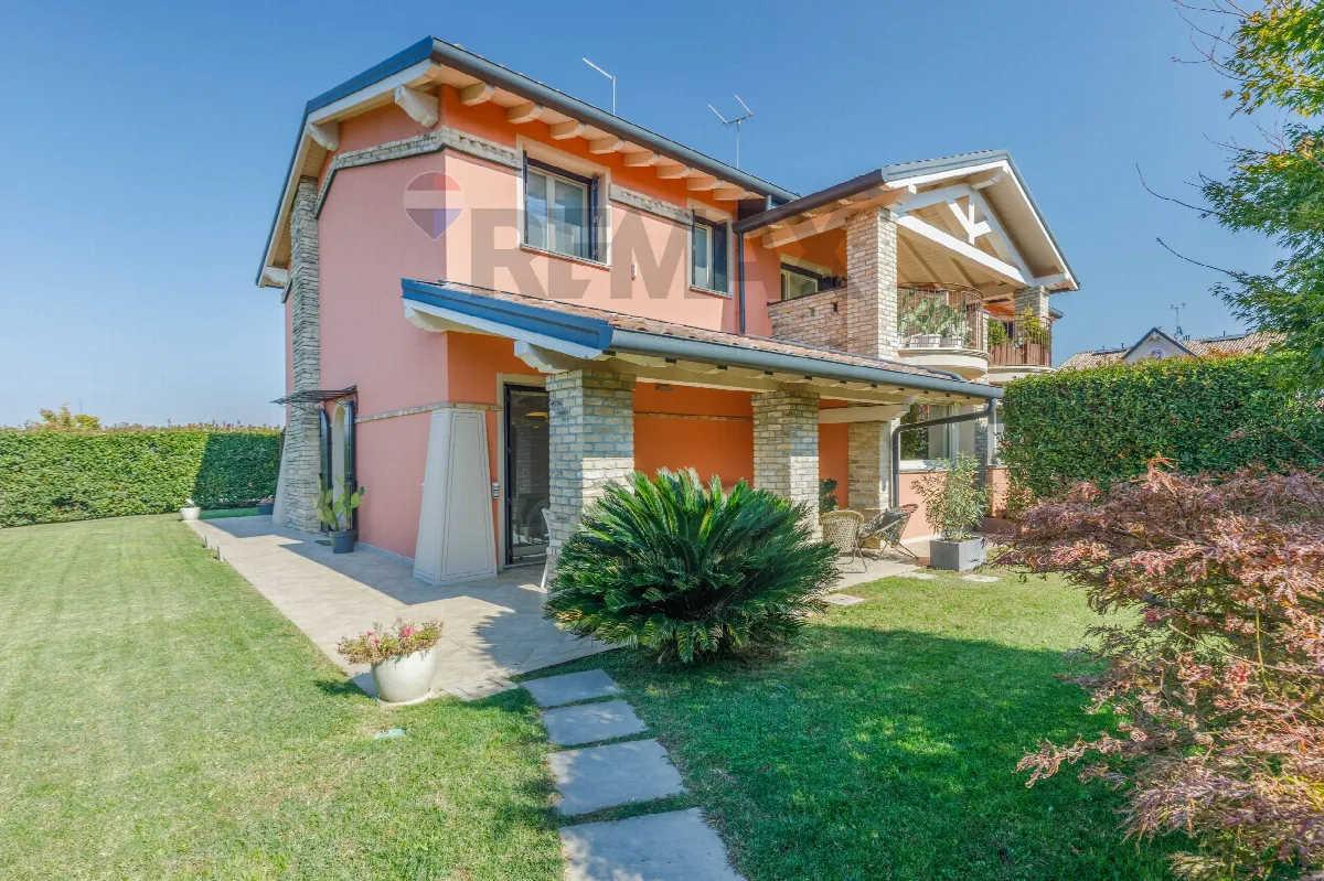 Casa Indipendente in vendita a Parma, Carignano, Corcagnano, Vigatto - foto 2
