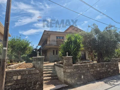 Casa Indipendente in vendita a Modica - foto 1