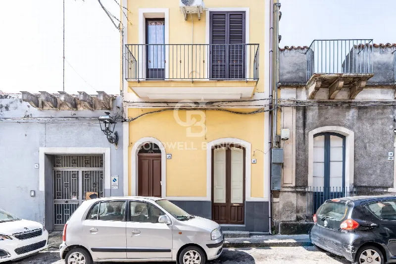 Casa Indipendente in vendita ad Aci Catena - foto 1