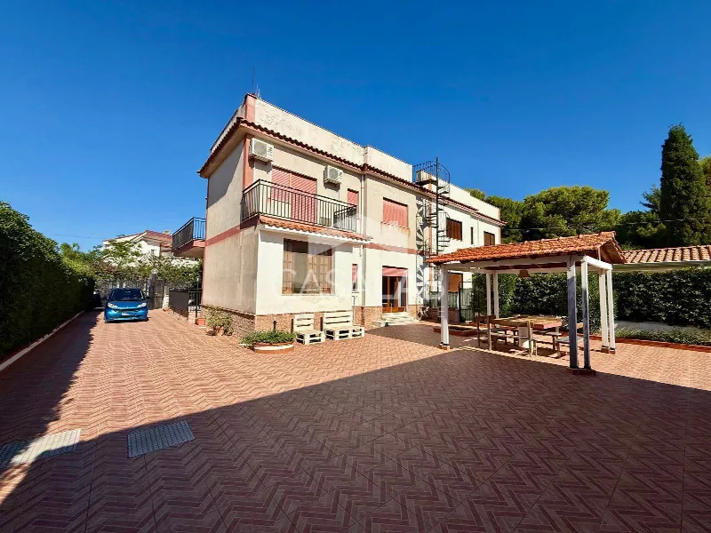 Villa in vendita a Carini - foto 1