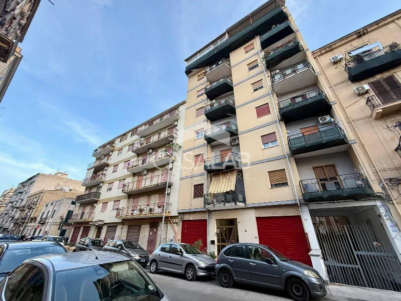 Appartamento in vendita a Palermo, Fiera, Montepellegrino - foto 1