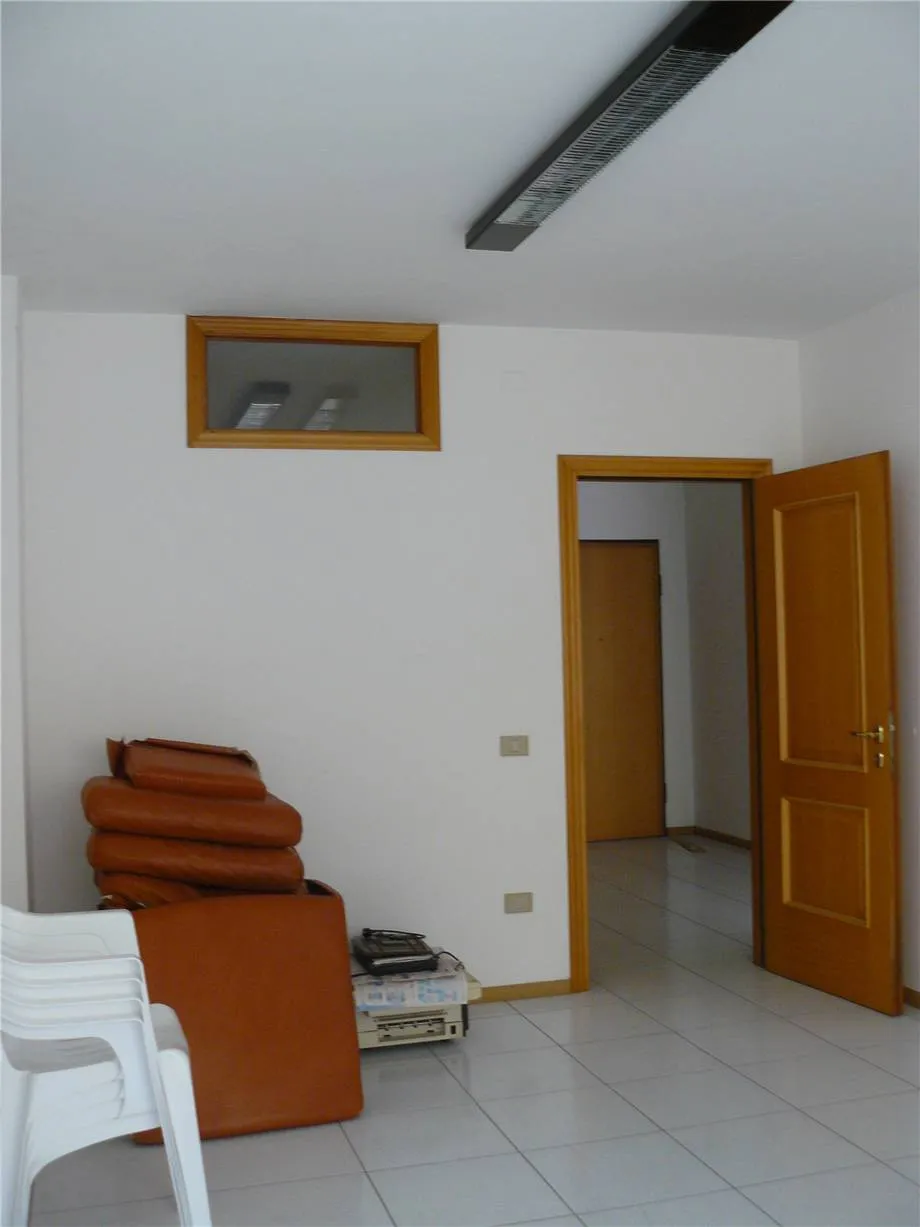 Ufficio in vendita a Oristano - foto 2