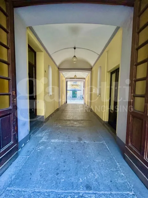 Appartamento in vendita a Torino, Centro - foto 2