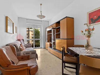 Appartamento in vendita a Milano, Famagost... - foto 2