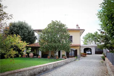Villa a Lucignano