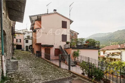 Appartamento in vendita a Calestano - foto 2