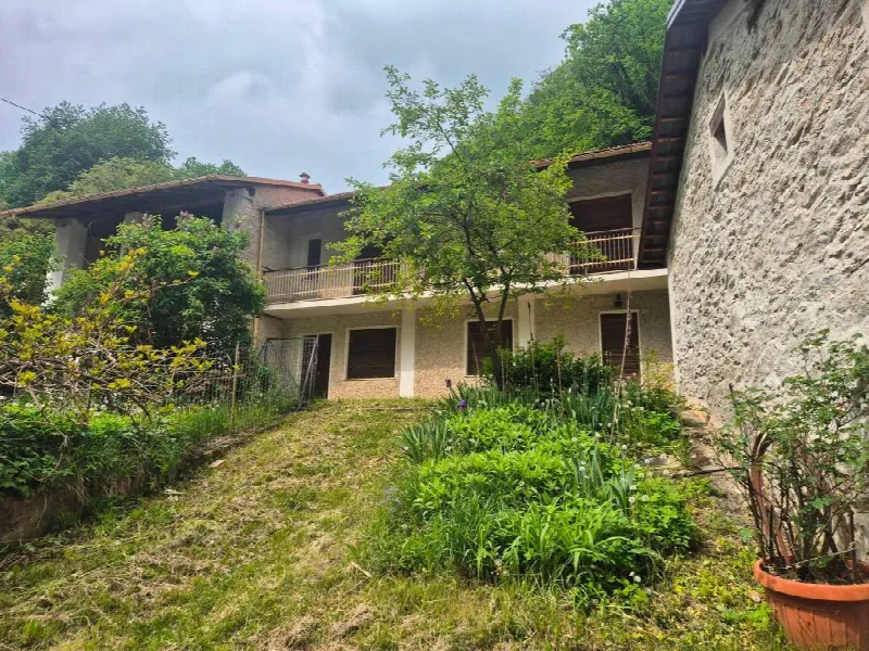 Rustico/Casale in vendita a Rittana - foto 1