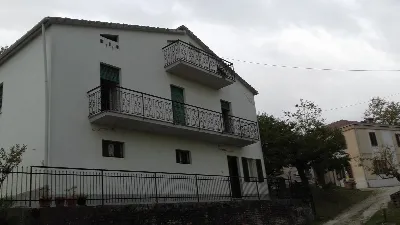 Rustico/Casale in vendita a Loreto Aprutin... - foto 1