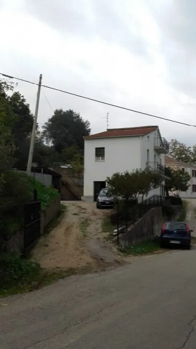 Rustico/Casale in vendita a Loreto Aprutin... - foto 2