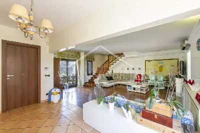 Villa in vendita a Formello - foto 2