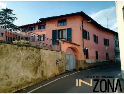 Appartamento in vendita a Bregnano, Centro - foto 1