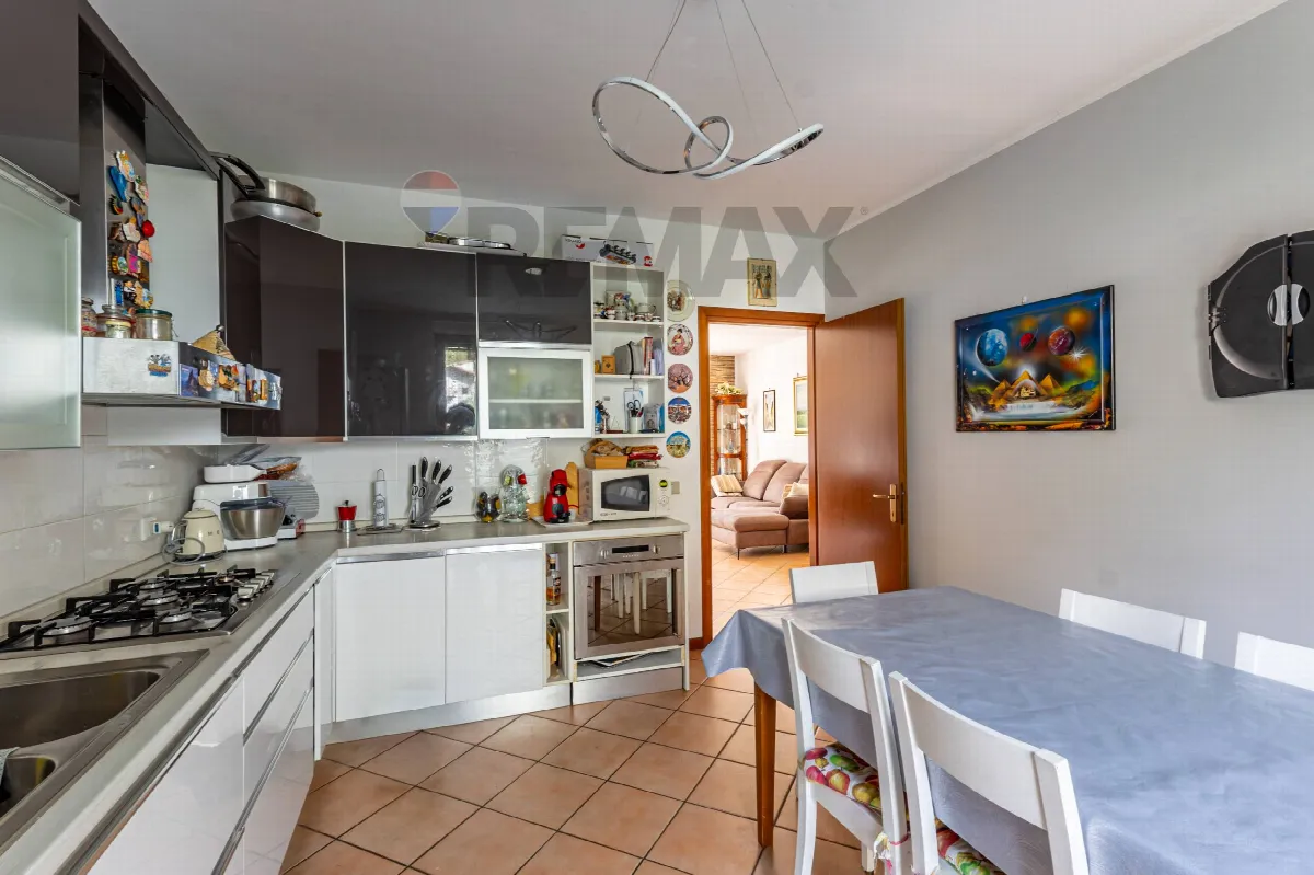 Villa in vendita a Porto Ceresio - foto 4