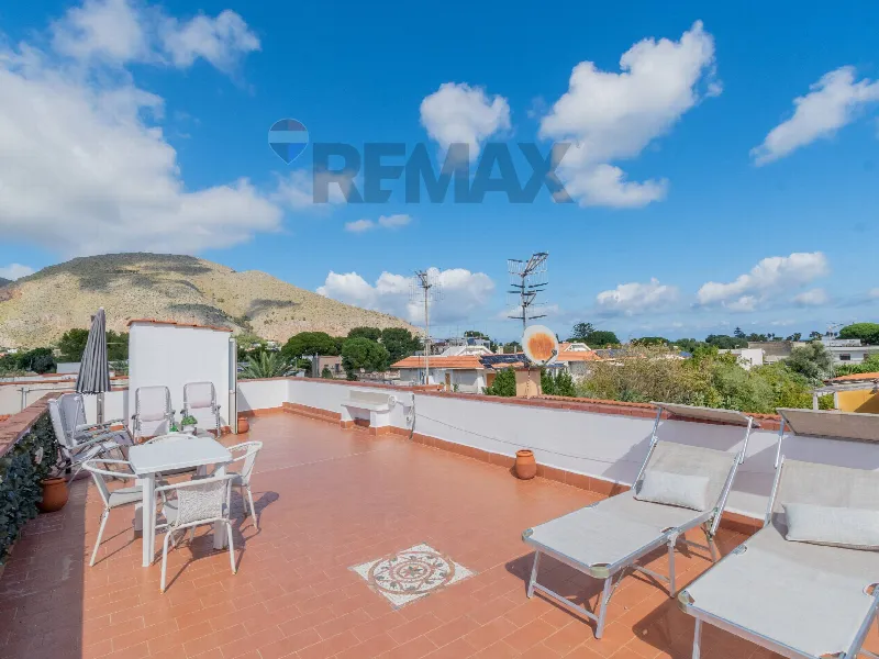 Casa Indipendente in vendita a Palermo, Mondello, Sferracavallo, Addaura, Tommaso Natale, Partanna, Capo Gallo - foto 1