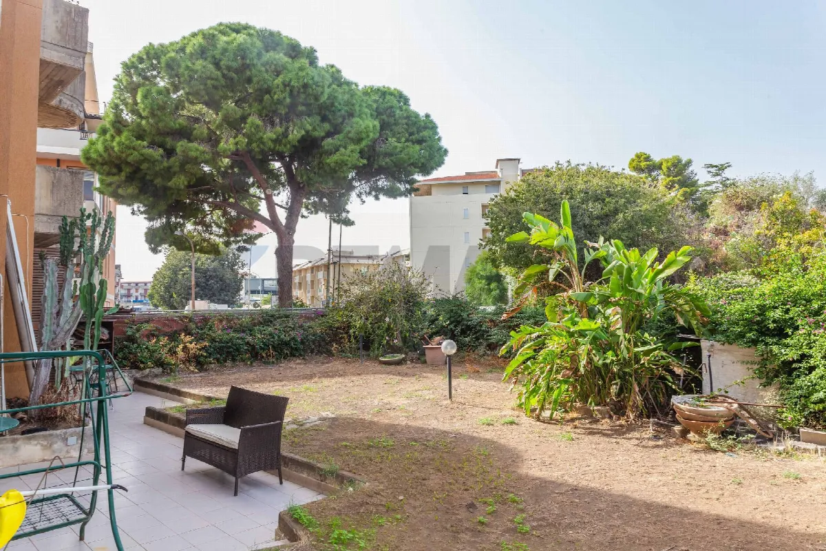 Appartamento in vendita a Catania, Cannizzaro, Teseo, Dusmet - foto 2