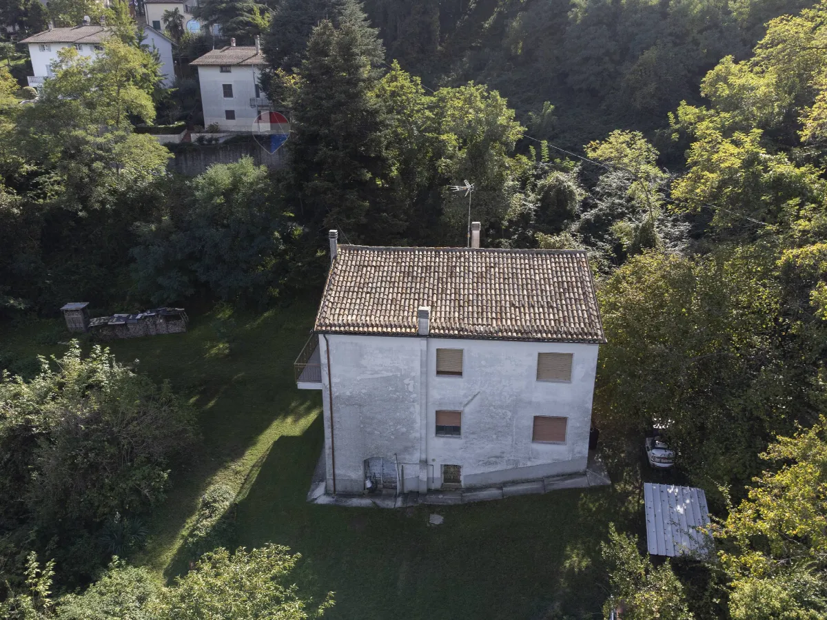 Rustico/Casale in vendita a Poggio San Marcello - foto 4