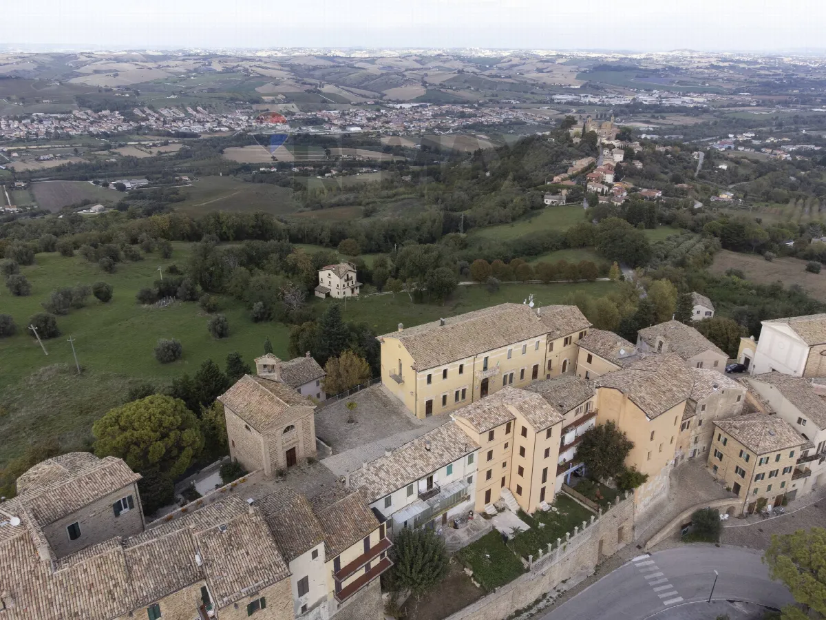 Appartamento in vendita a Monte Roberto - foto 2