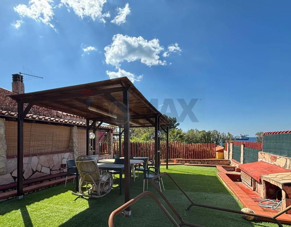 Casa Indipendente in vendita a Quartu Sant'Elena - foto 2