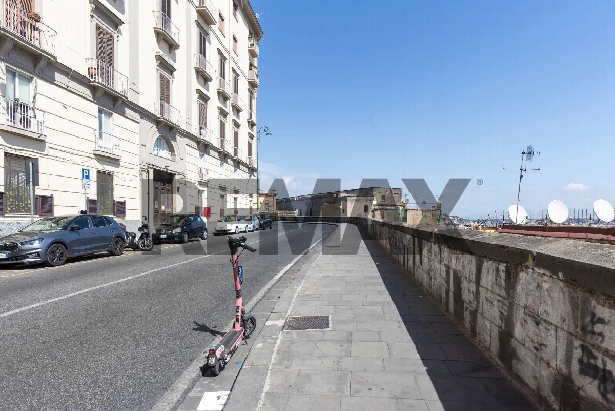Appartamento in vendita a Napoli, Centro - foto 2