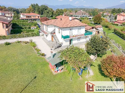 Villa in vendita a Ispra - foto 1
