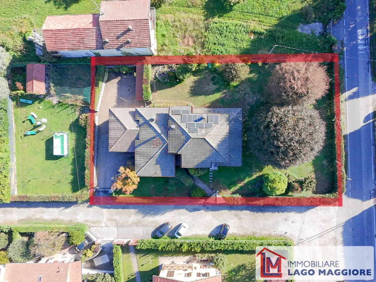 Villa in vendita a Travedona-Monate - foto 2