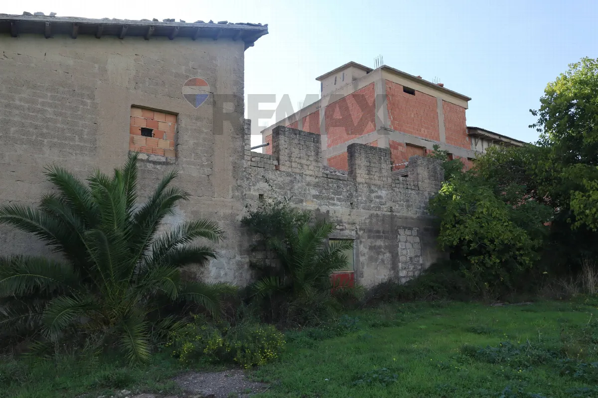 Palazzo/Stabile in vendita a Ragusa, Zona Industriale, Conservatore, San Giacomo - foto 4
