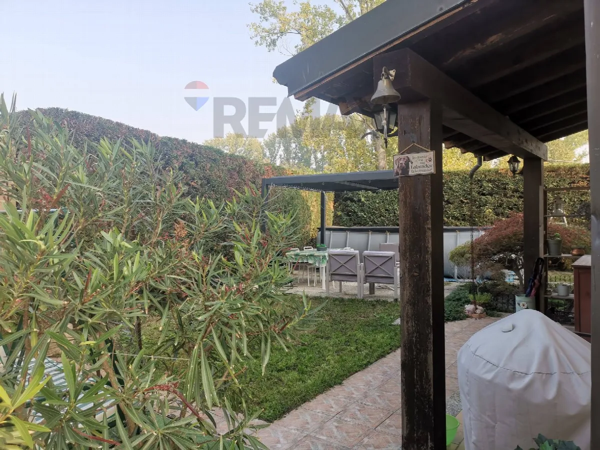 Villa in vendita a Landriano - foto 2