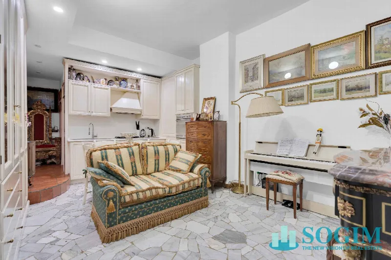 Appartamento in vendita a Como, Centro - foto 1