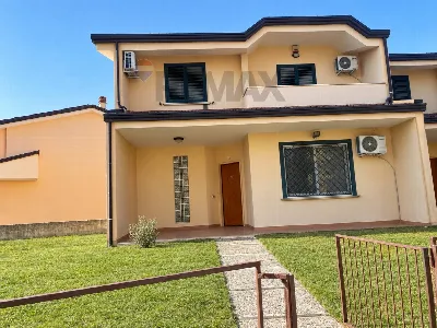 Villa in vendita a Teverola - foto 1