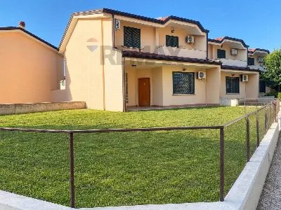 Villa in vendita a Teverola - foto 2