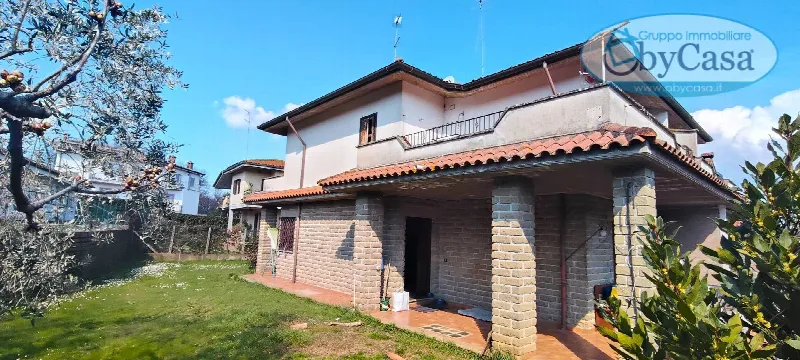 Casa Indipendente in vendita a Oriolo Romano - foto 1