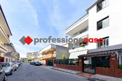 Casa Indipendente a San Nicola la Strada
