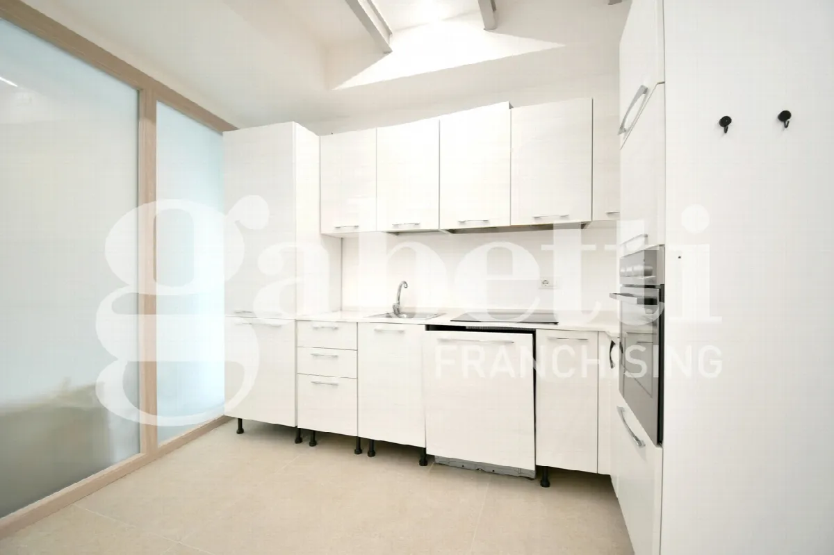 Appartamento in vendita a Cagliari, Centro - foto 3
