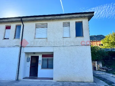 Appartamento in vendita a Cerro al Volturn... - foto 1