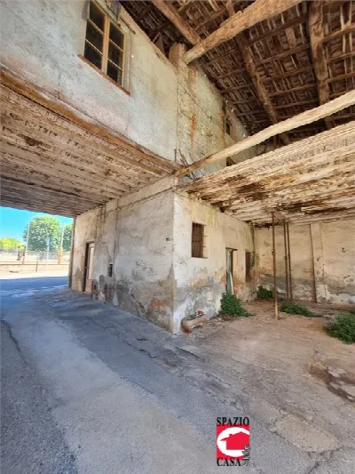 Rustico/Casale in vendita a Capriano del C... - foto 3
