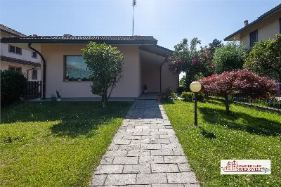 Villa a Cornaredo