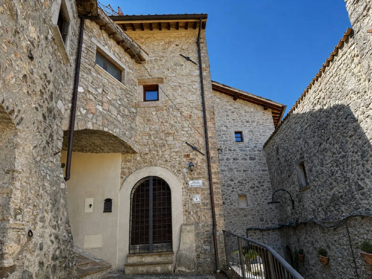 Rustico/Casale in vendita a Scheggino - foto 2