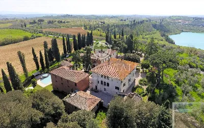 Rustico/Casale in vendita a Torrita di Sie... - foto 1