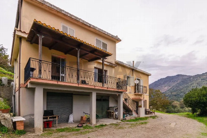 Villa in vendita a Fiumedinisi - foto 1
