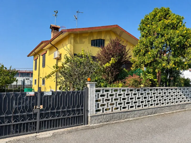 Villa in vendita a Gropello Cairoli - foto 1